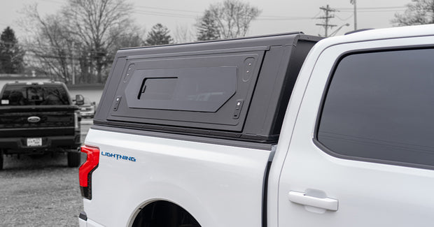 ALU-CAB CONTOUR CANOPY FORD F150 5.5' (2021+) BLACK W/ WINDOWS