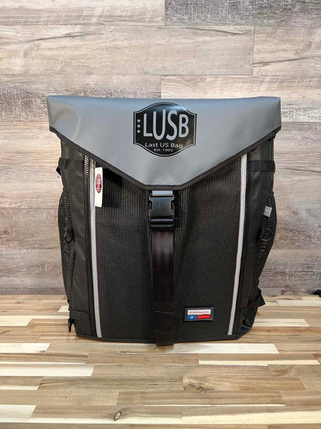 LAST US BAG COMPANY OSCARS MOBILE HIDEOUT SPARE TIRE BAG